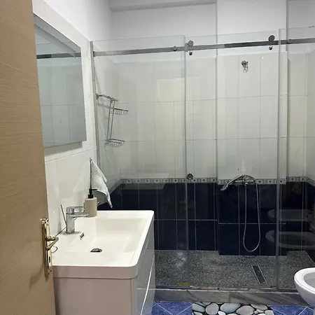 Hearth Of 2 Apartamento Tirana
