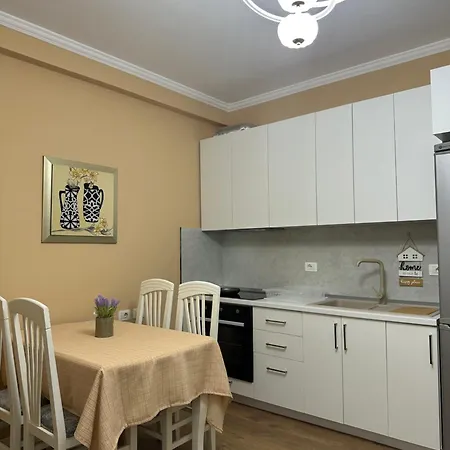 Διαμέρισμα Hearth Of 2 Τίρανα