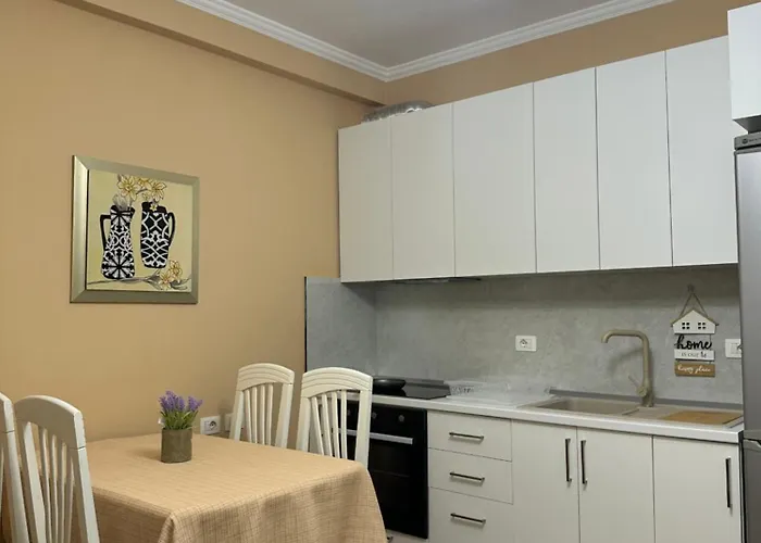 Apartment Hearth Of 2 Tirana